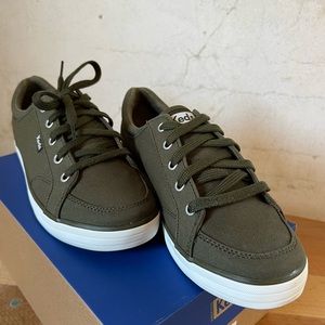Keds sneakers size 7